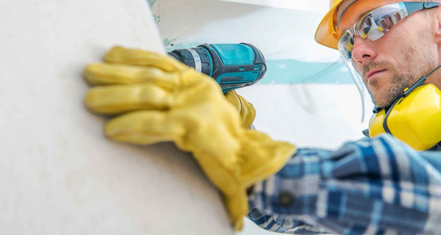 contractor-remodeling-job-NC9F2UH.jpg